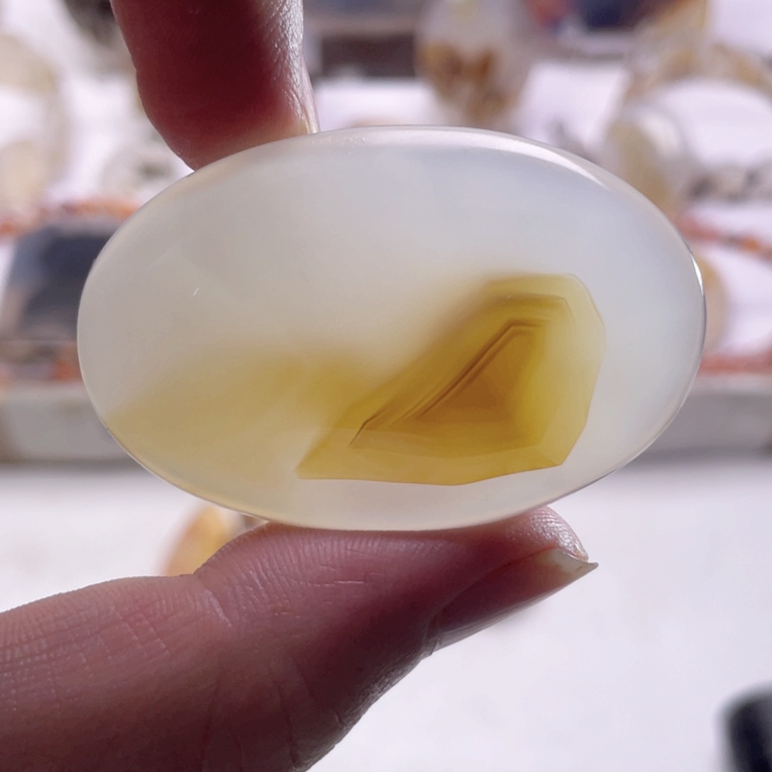 玛瑙/玉髓未镶嵌珠宝奇石