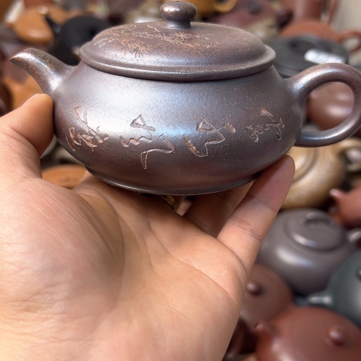 紫砂茶壶紫砂壶扭划痕