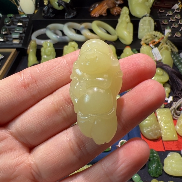 和田玉（黄玉）颈饰未镶嵌