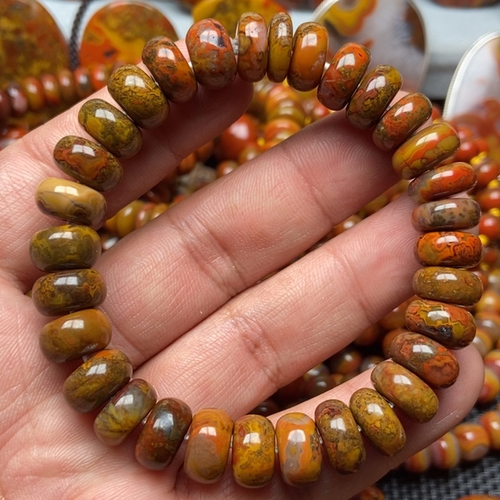 玛瑙/玉髓手串未镶嵌