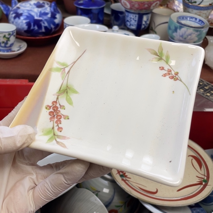 陶他家瓷器真美…开播了