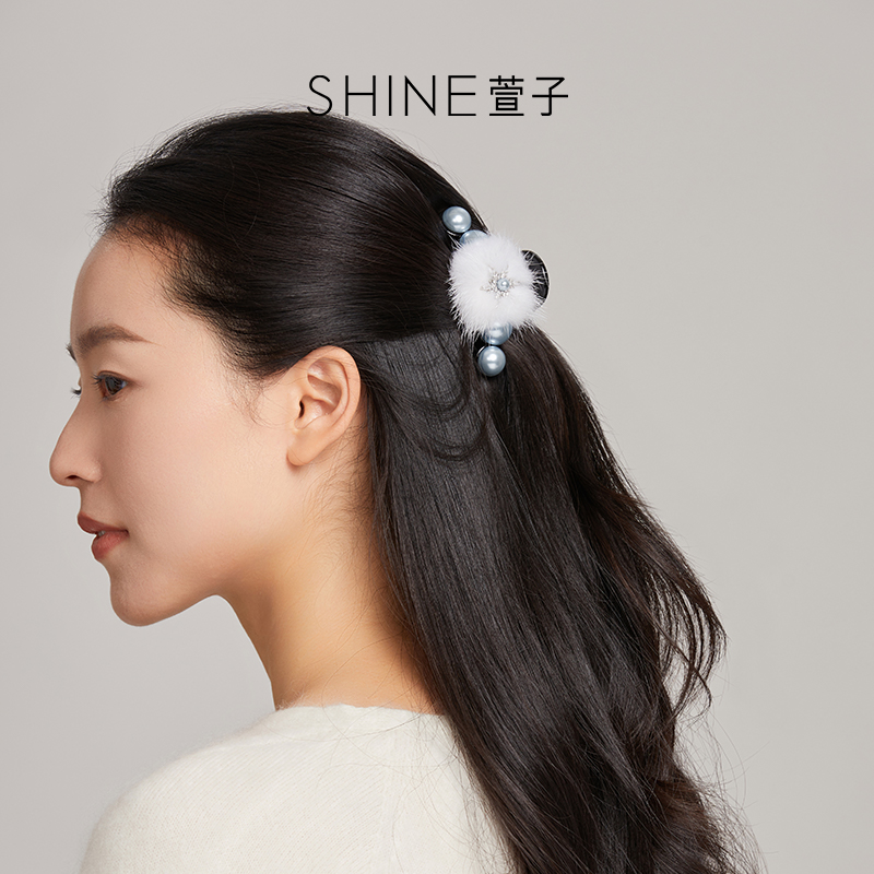 千金少女感秋冬毛绒抓夹 半扎发氛围感发夹