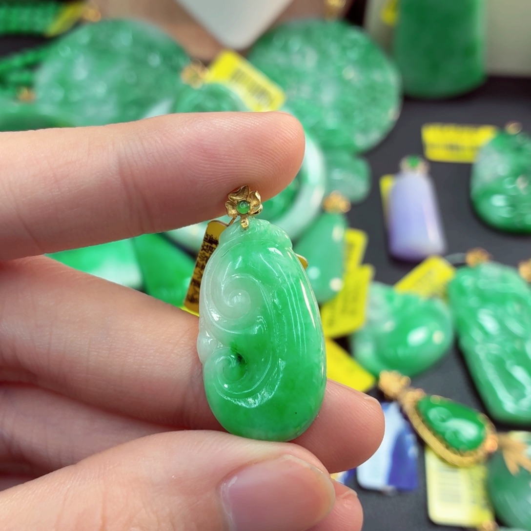 翡翠18K金镶嵌吊坠(不含链)
