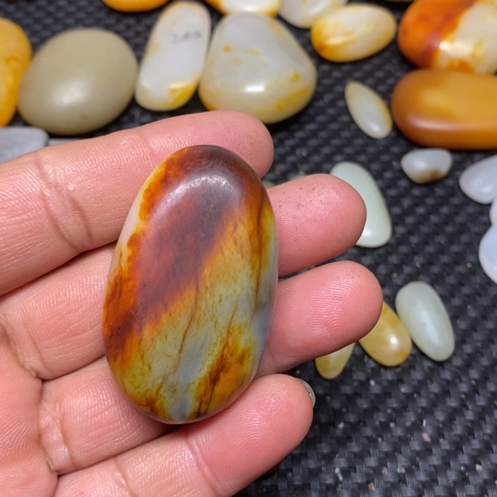 和田玉珠宝奇石未镶嵌