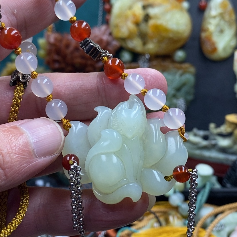 【闪购商品】蛇纹石玉吊坠未镶嵌