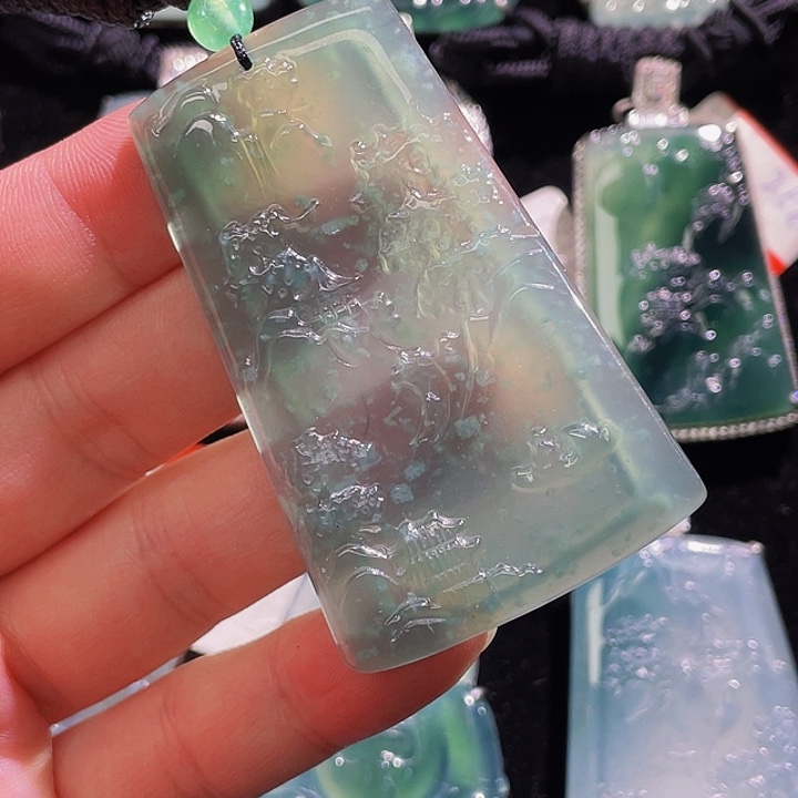 翡翠颈饰未镶嵌58，