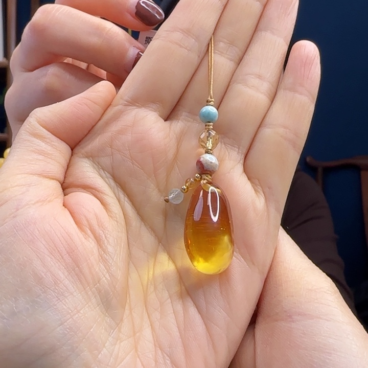 蜜蜡吊坠(赠链)未镶嵌