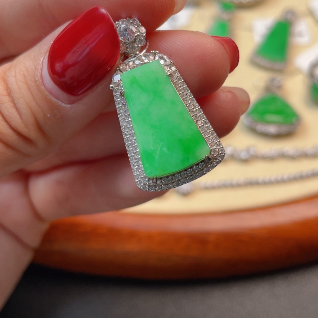 翡翠吊坠(不含链)银S925镶嵌