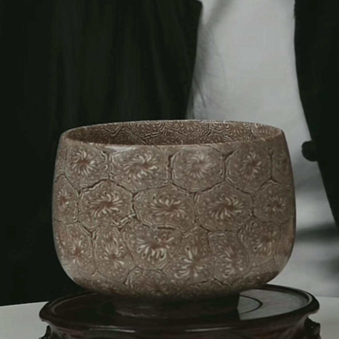 M巩县窑搅胎净水钵