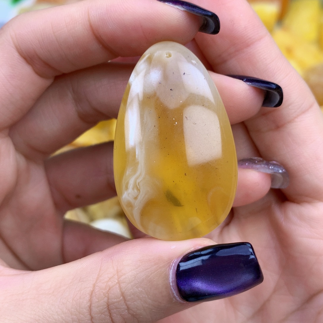 琥珀未镶嵌裸石43×27