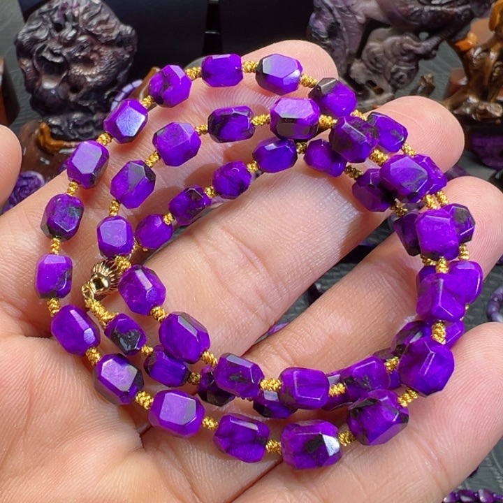 苏纪石（舒俱来）项链18K金镶嵌