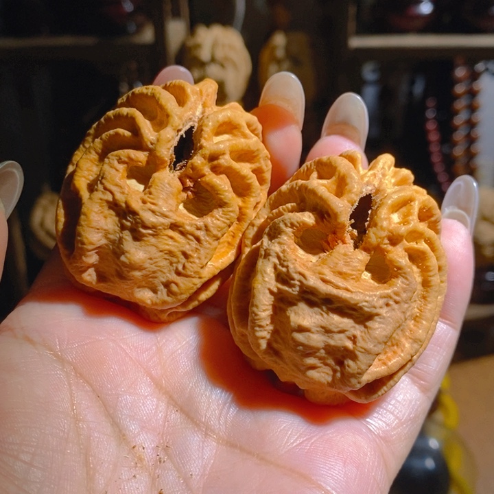 野生鬼脸乾坤核桃3945