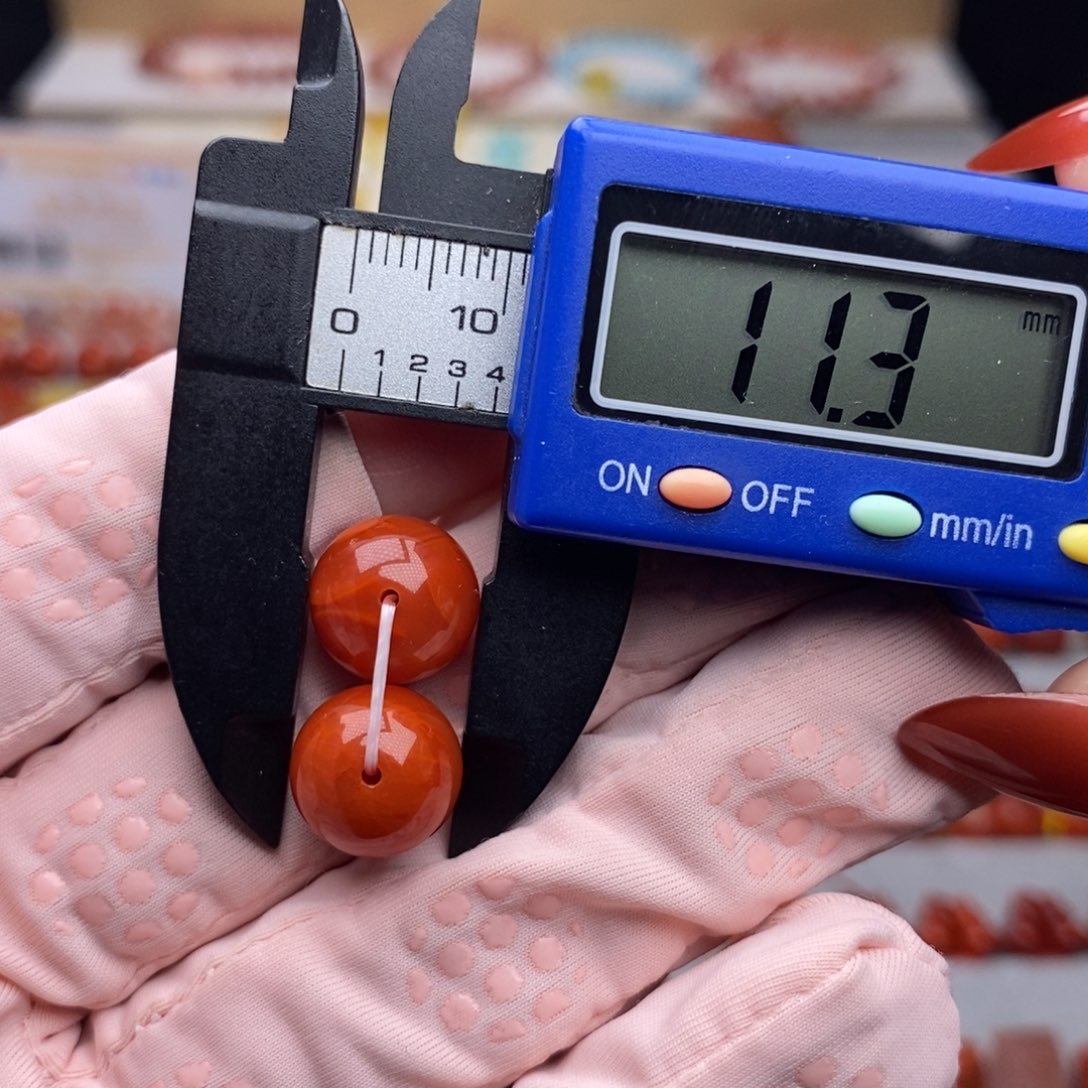 南红玛瑙配饰未镶嵌微瑕矿点