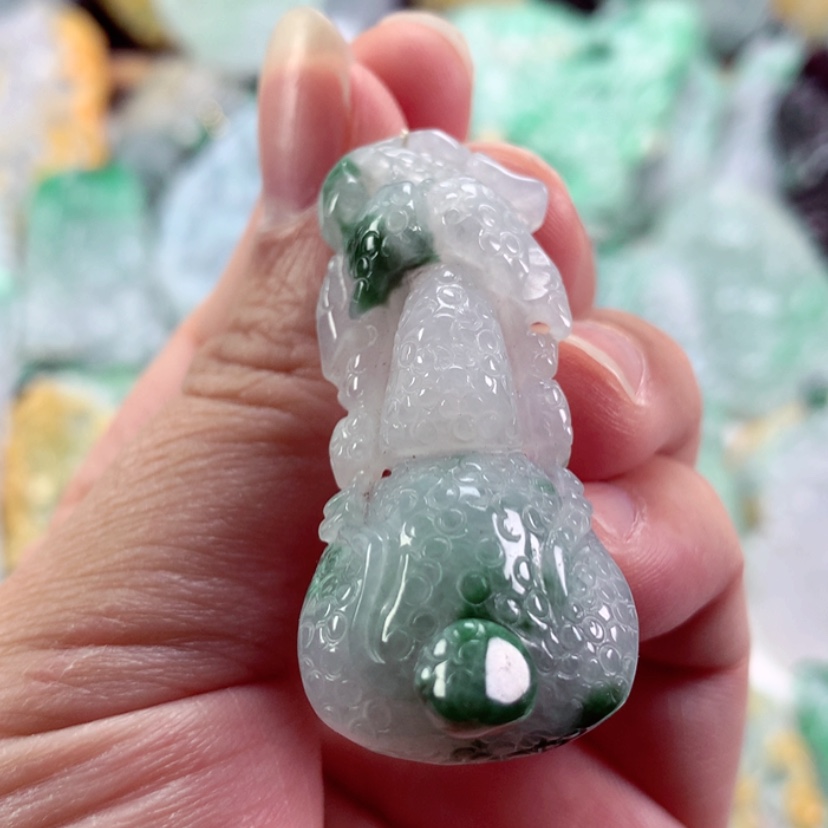 【闪购商品】翡翠吊坠(不含链)未镶嵌