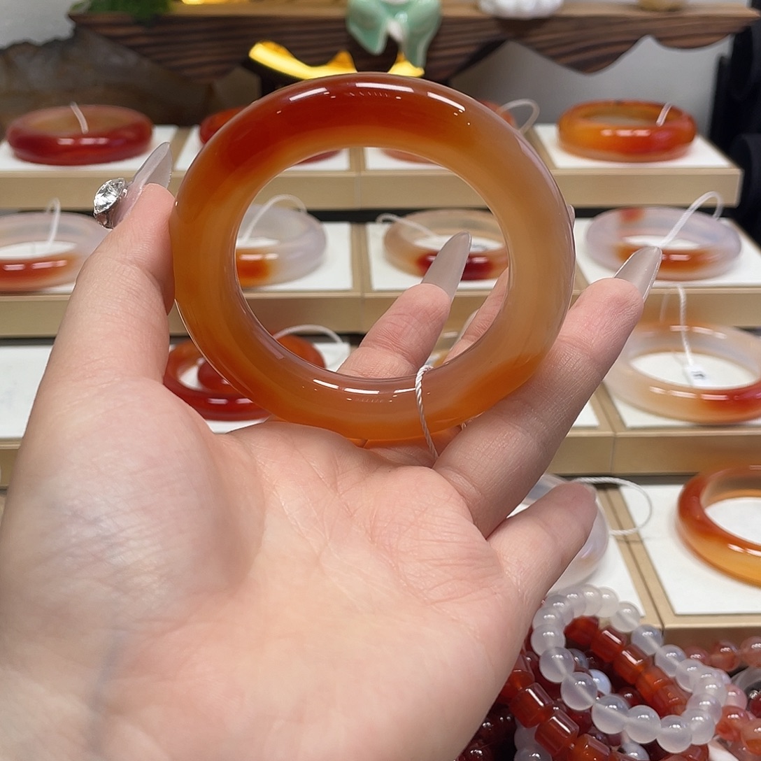 玛瑙/玉髓未镶嵌手镯