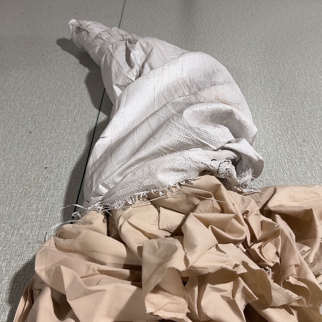 五米一份18号布。         