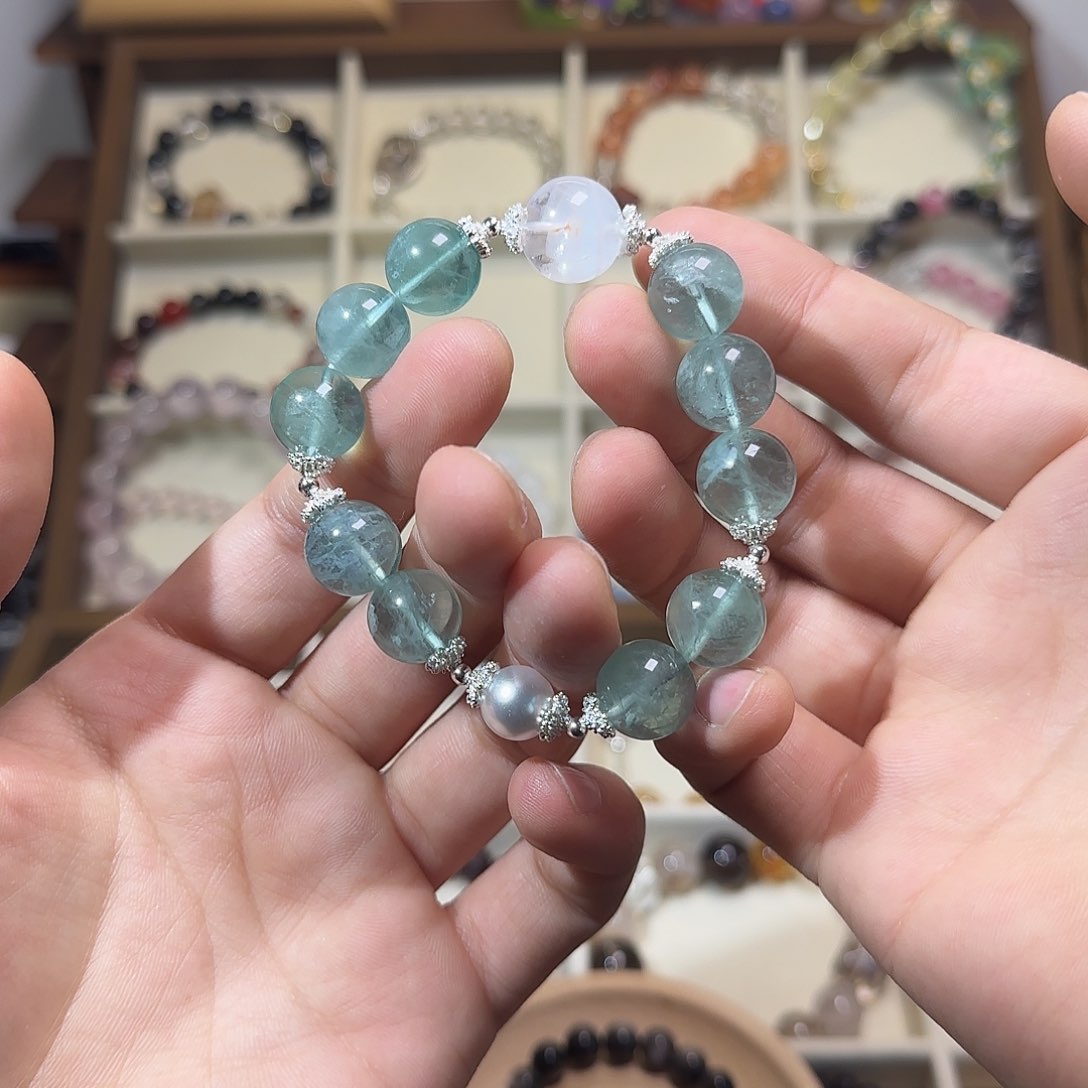 水晶手链未镶嵌绿萤石手链