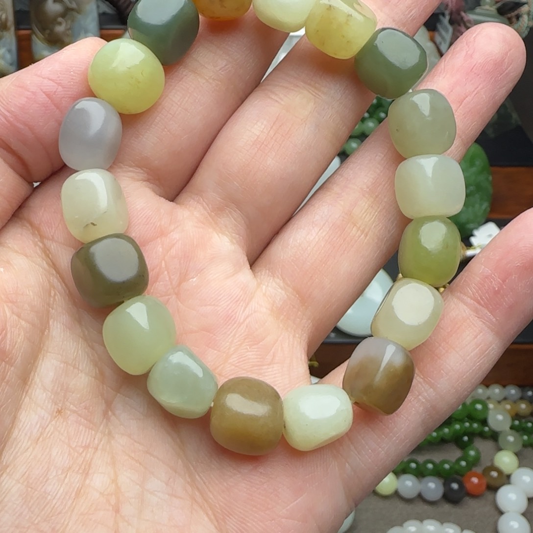 和田玉手串未镶嵌