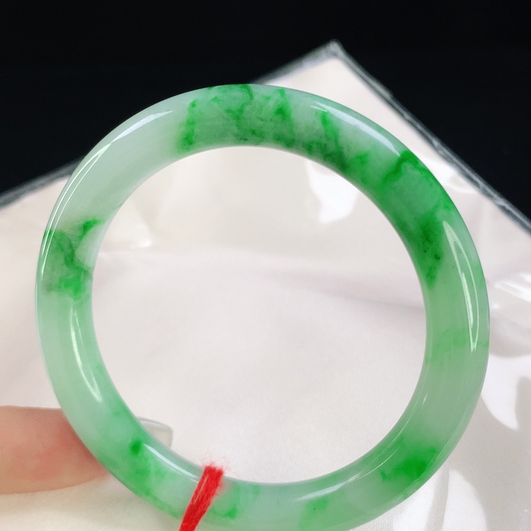 翡翠未镶嵌手镯51.3圆条