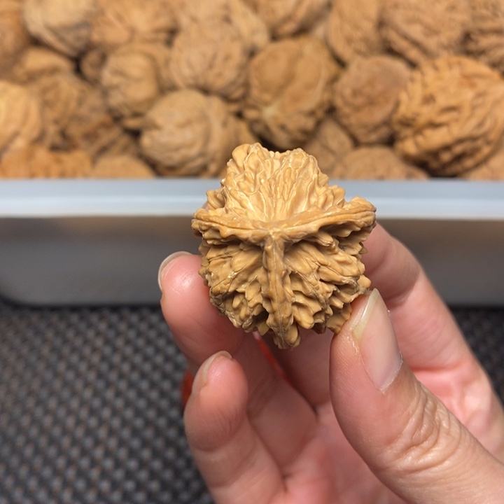 爱***m吊坠文玩核桃文玩核桃异形单只