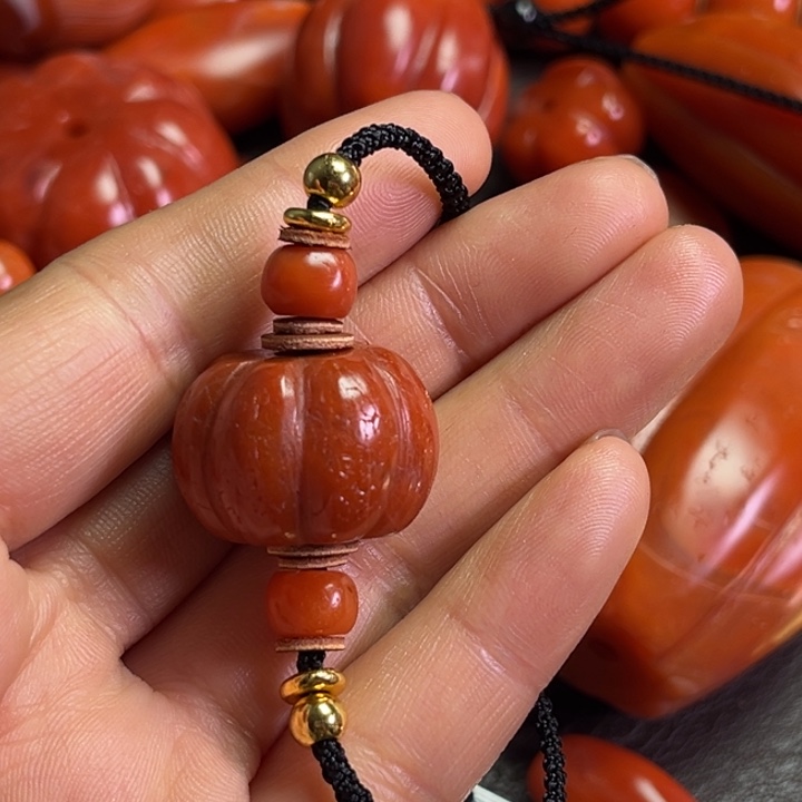 颈饰琉璃觉*琉璃………..
