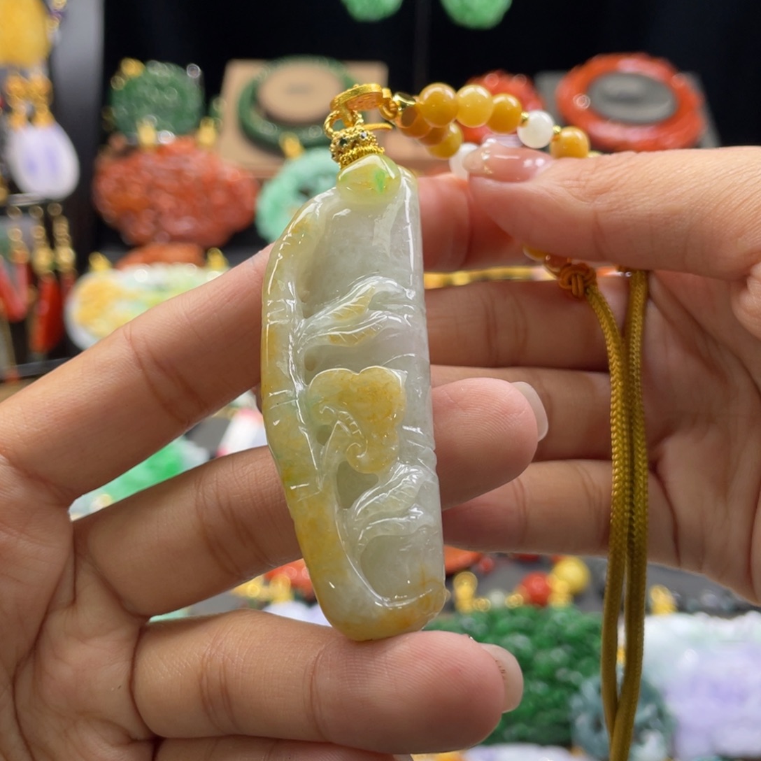 翡翠颈饰未镶嵌代编织