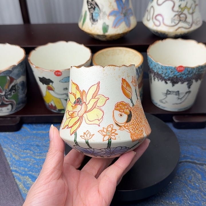 陶瓷锦鲤荷花火山杯