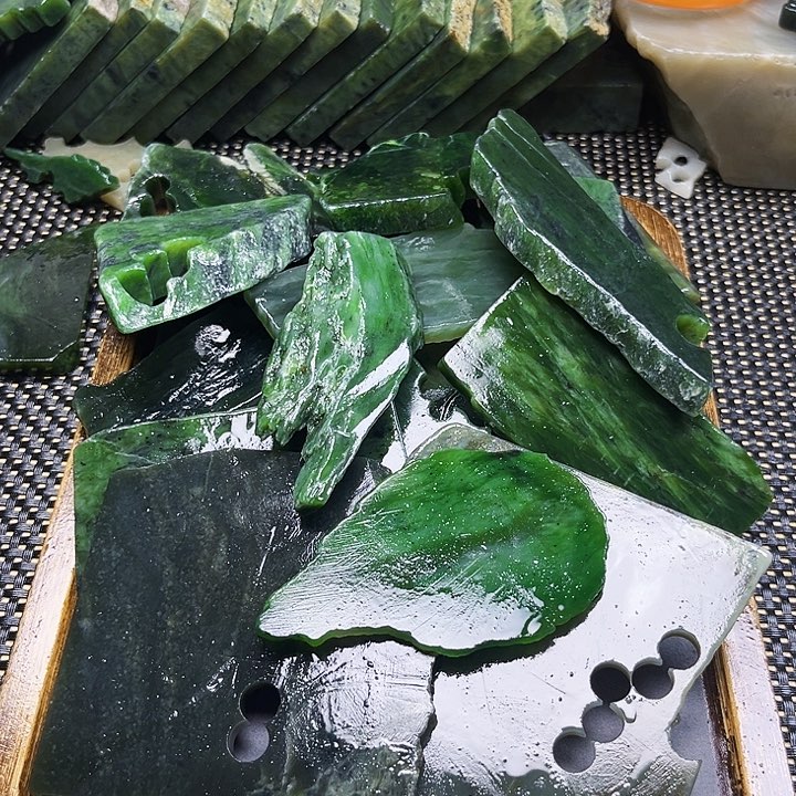 和田玉珠宝半成品未镶嵌