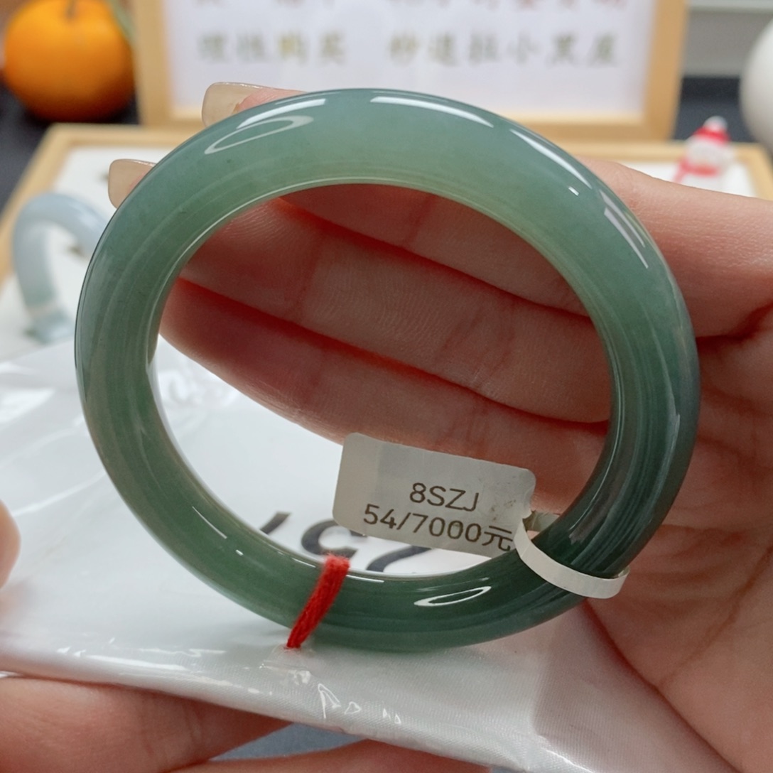 翡翠手镯未镶嵌天然A货翡翠手镯