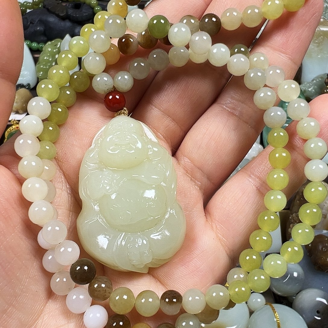 和田玉未镶嵌颈饰