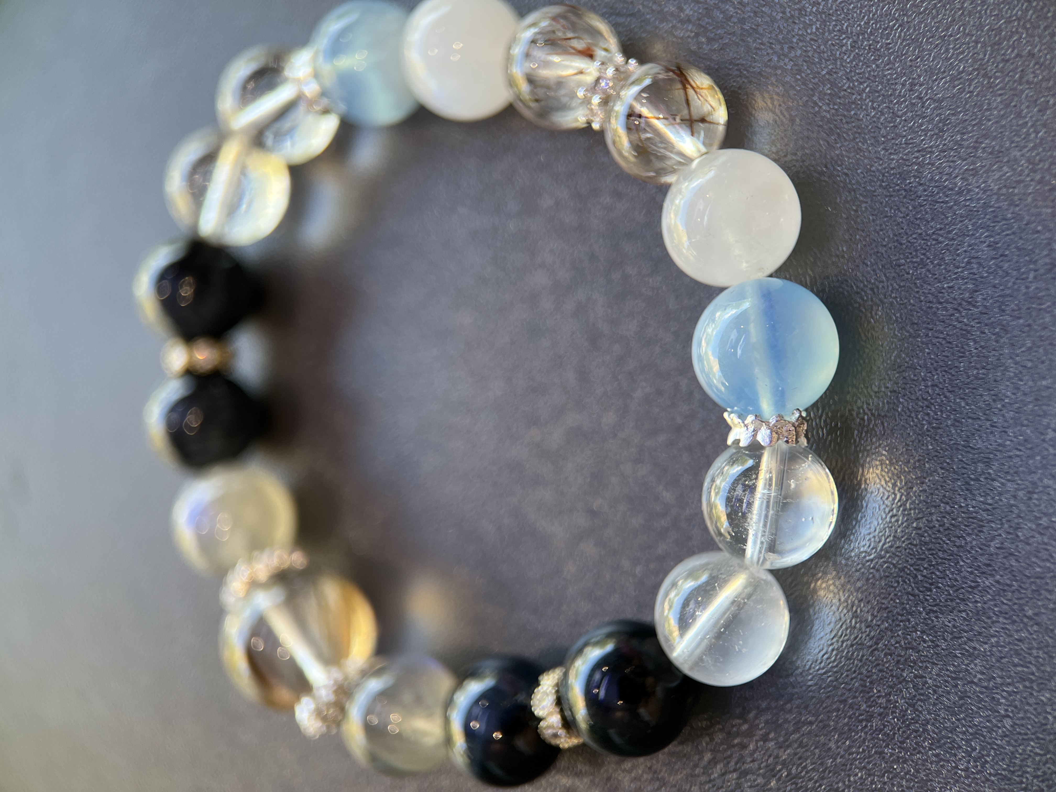 手链 「云间碎月」手链女士镶嵌气质配饰轻奢灰月光时尚蓝色串珠