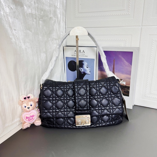 95新 DIOR/迪奥 95新黑银Miss单肩包