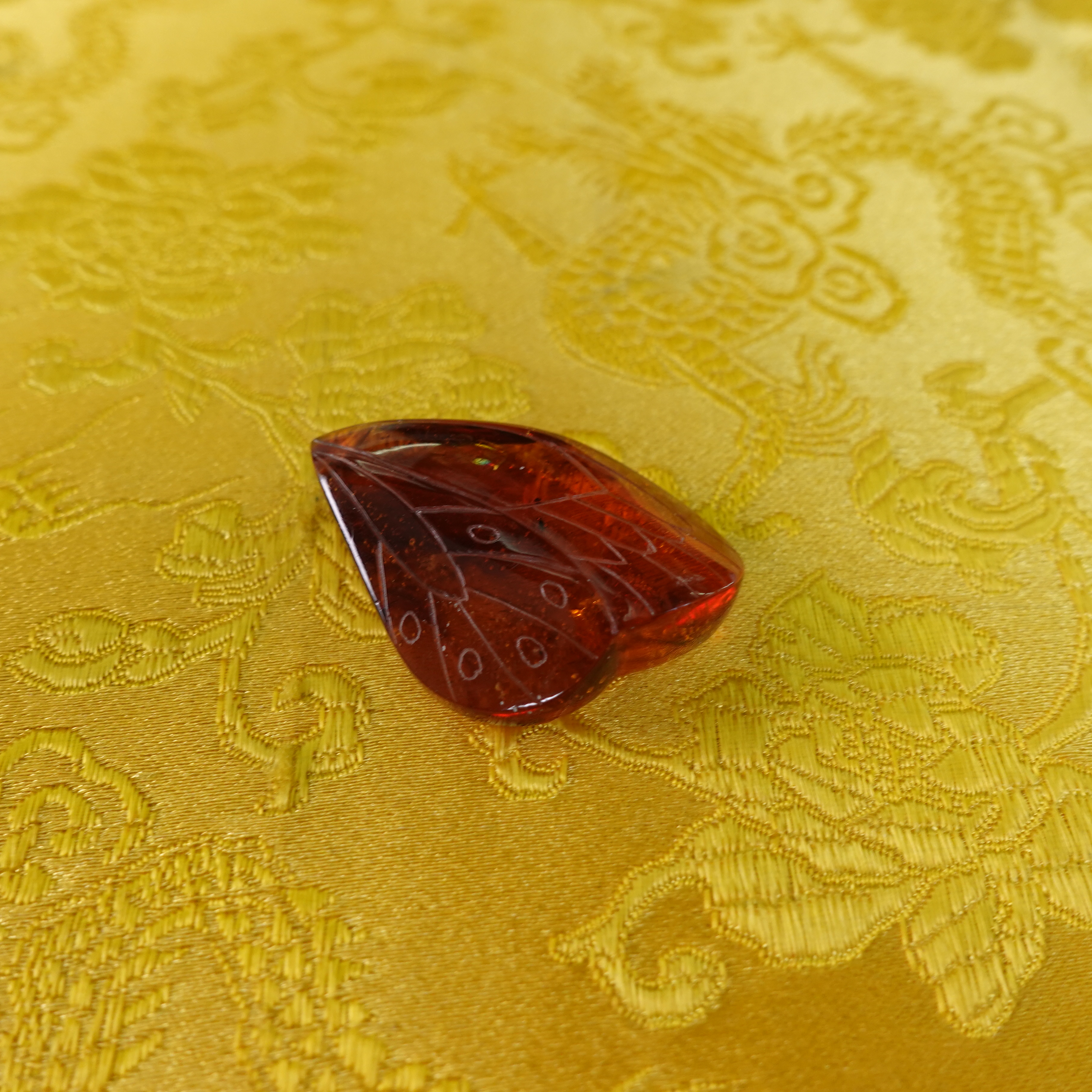 琥珀蝴蝶小坠 P180