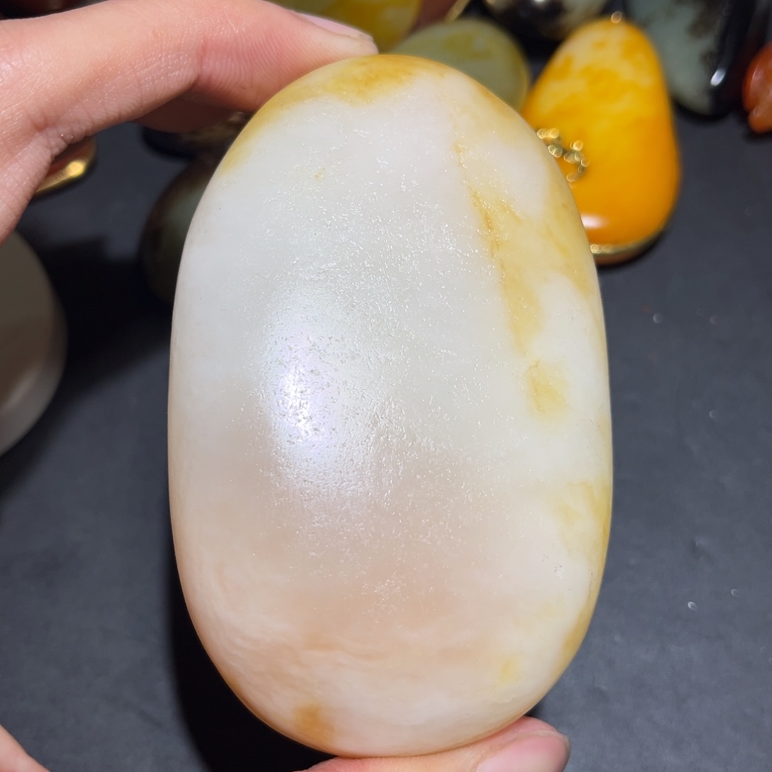 和田玉未镶嵌珠宝奇石