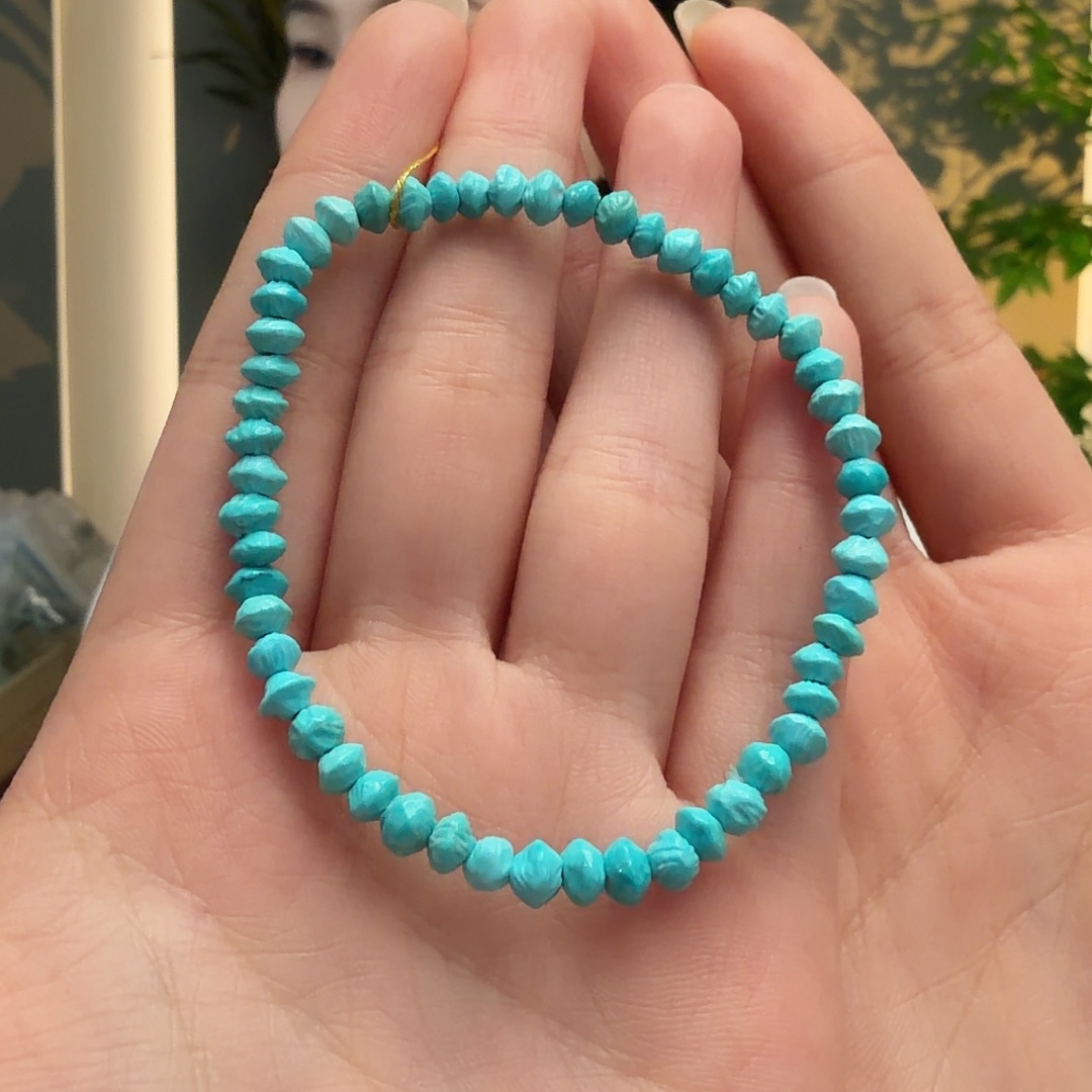 绿松石未镶嵌颈饰