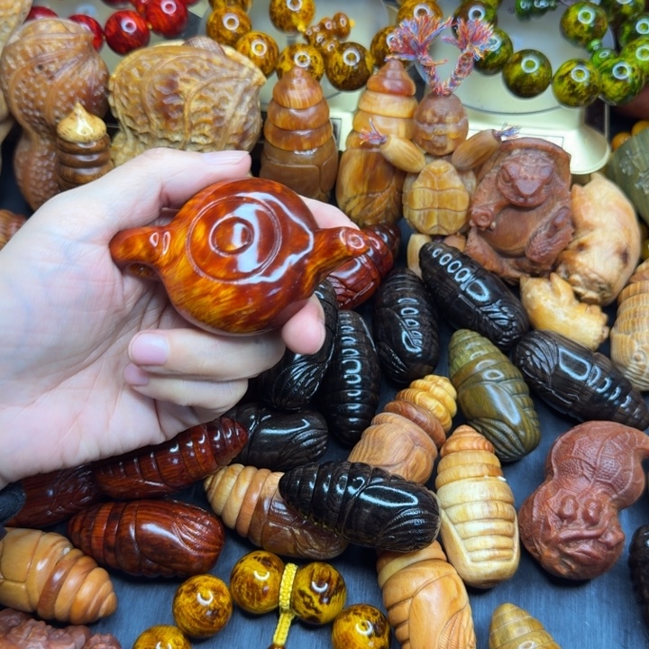 松木琥珀木文玩手串