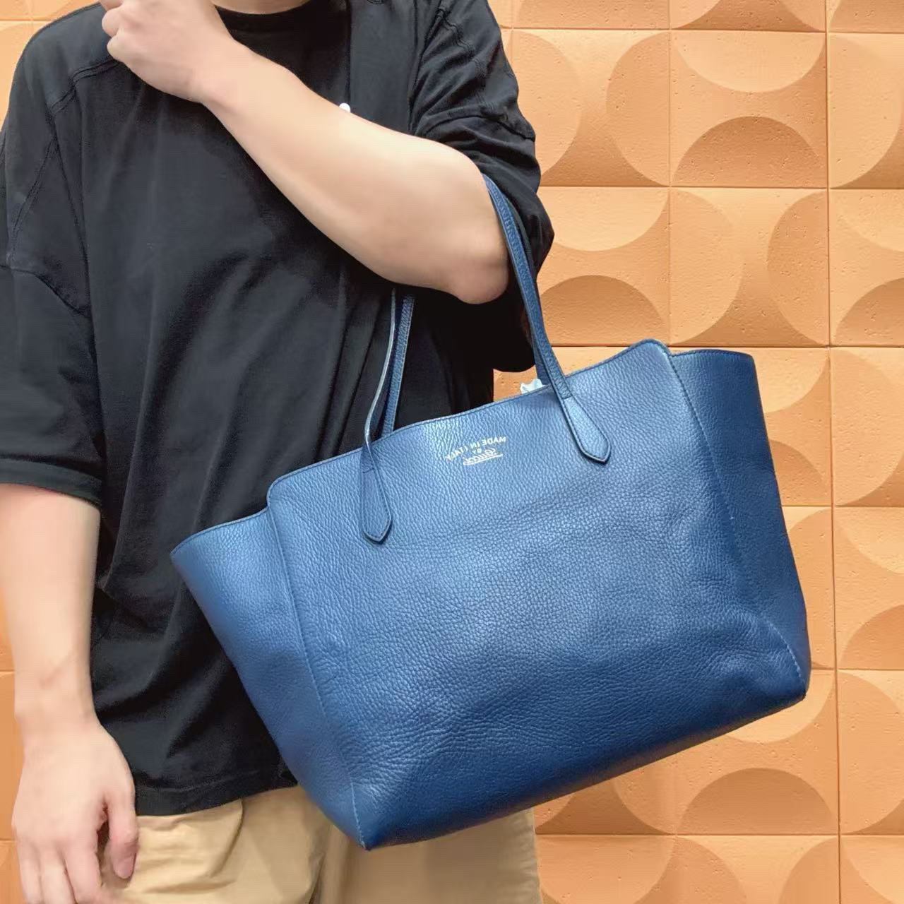 95新 GUCCI/古驰 【胖】29AD01 蓝色全皮单肩托特包
