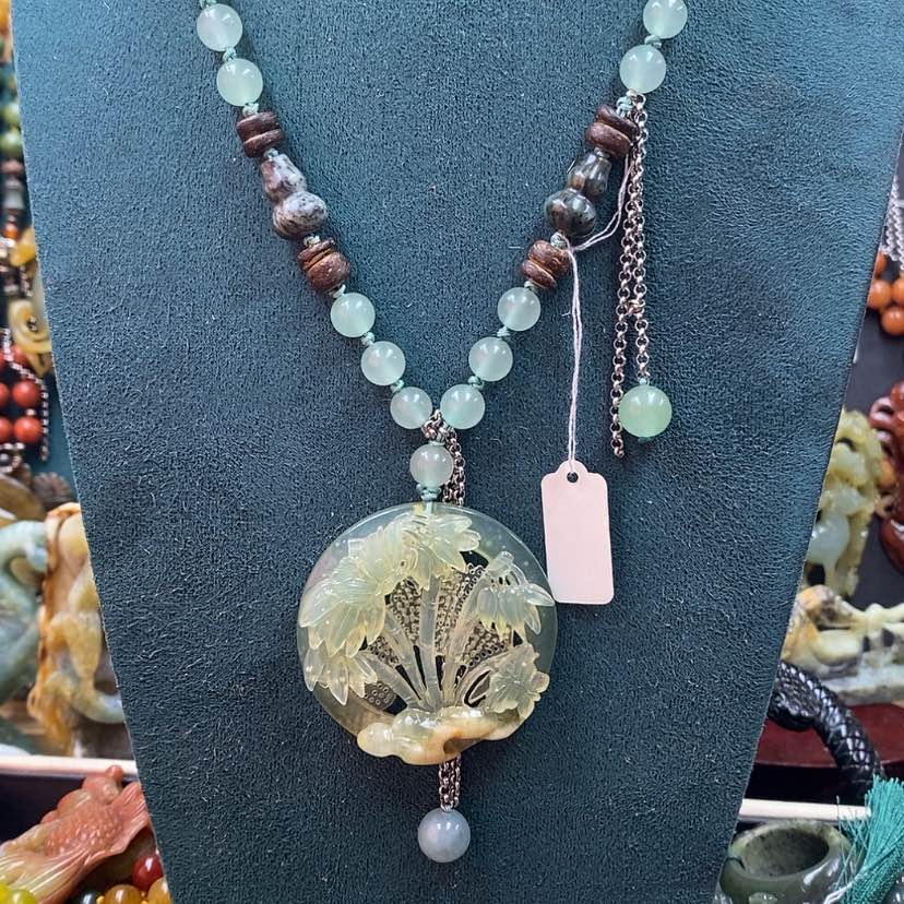 【闪购商品】蛇纹石玉吊坠未镶嵌