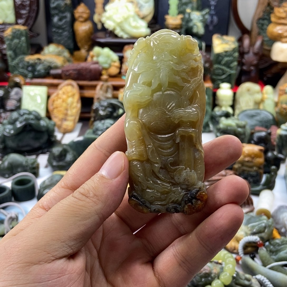*****岫岩河磨玉（透闪石质玉）未镶嵌把件
