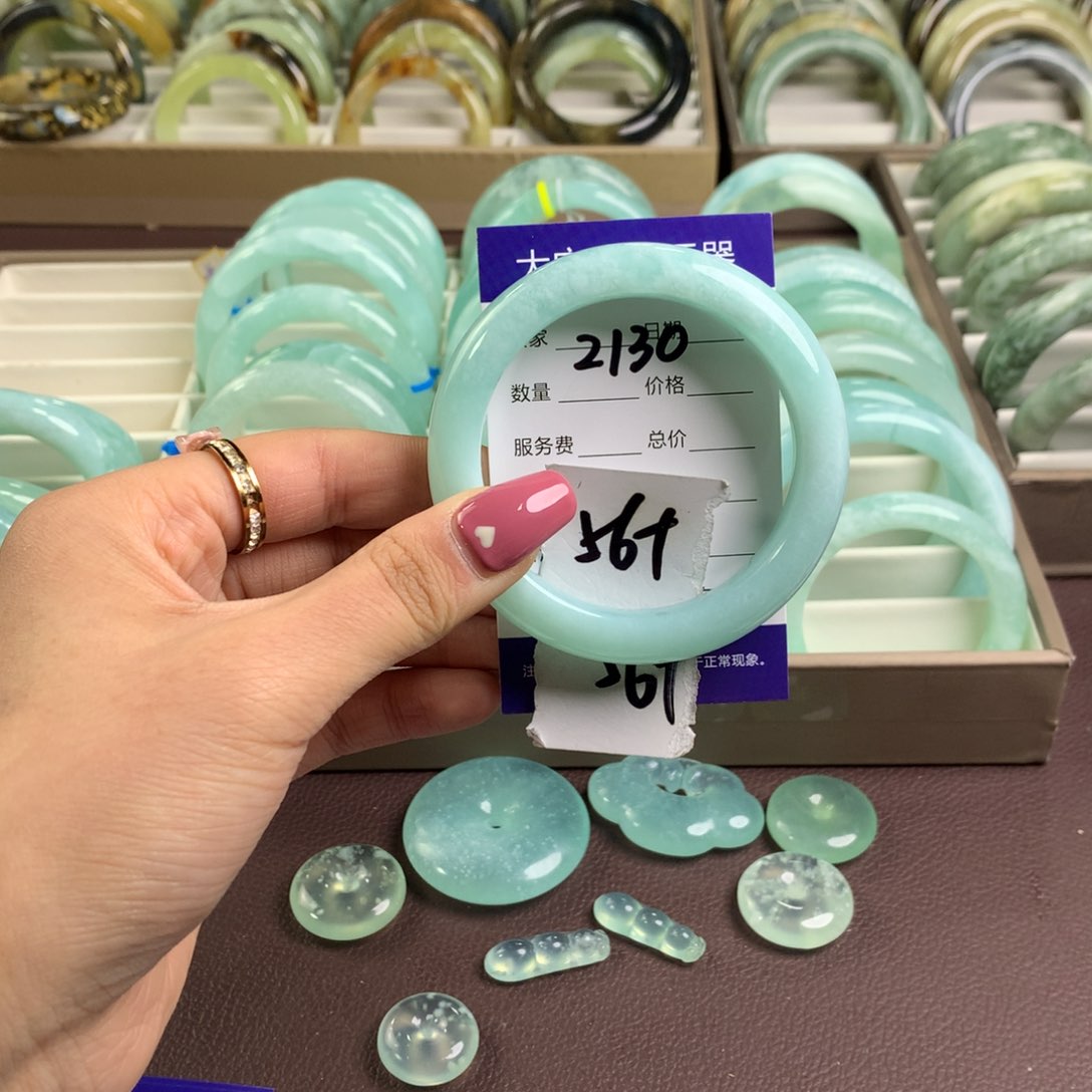 蛇纹石玉手镯未镶嵌河**草2130