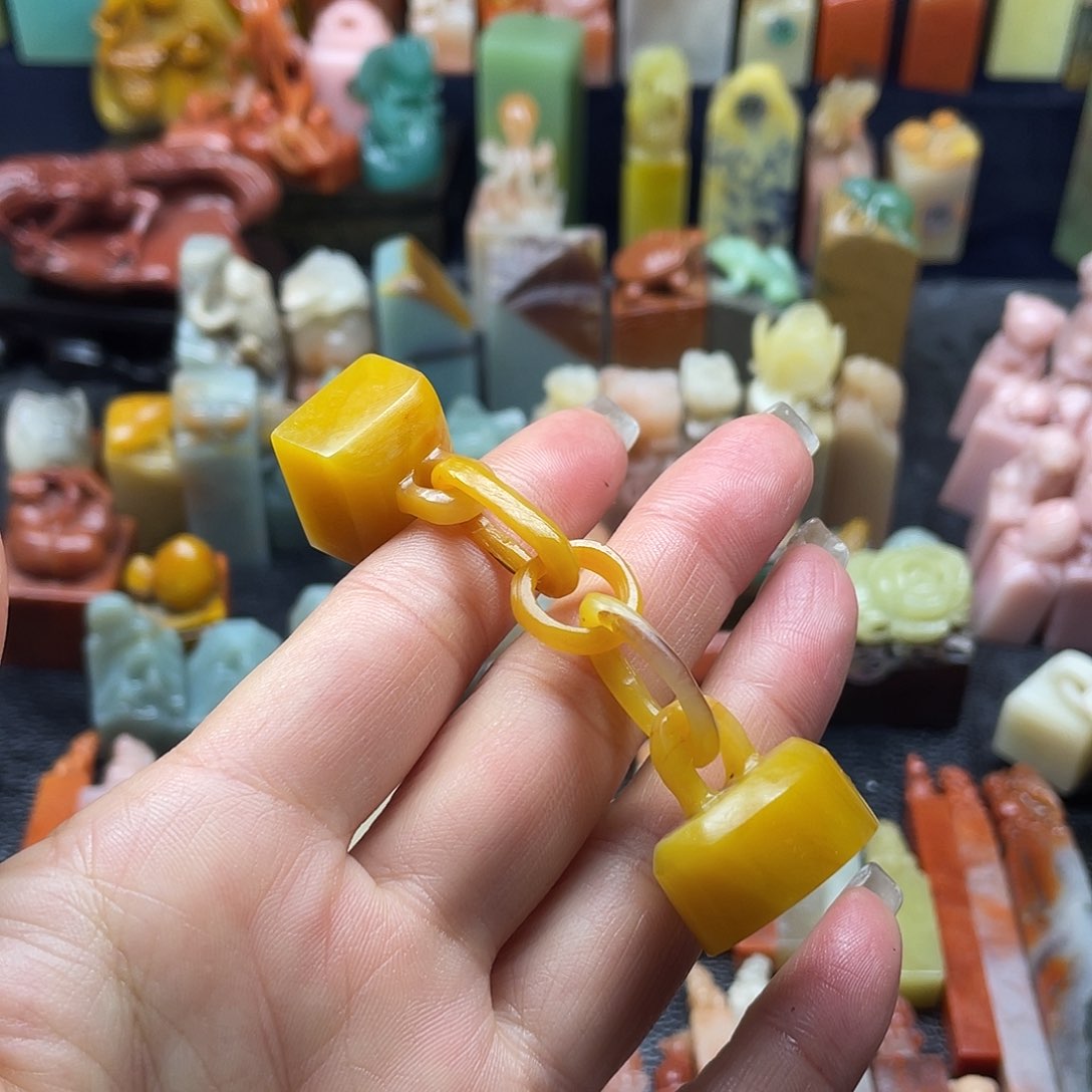 昌化石印石北部黄