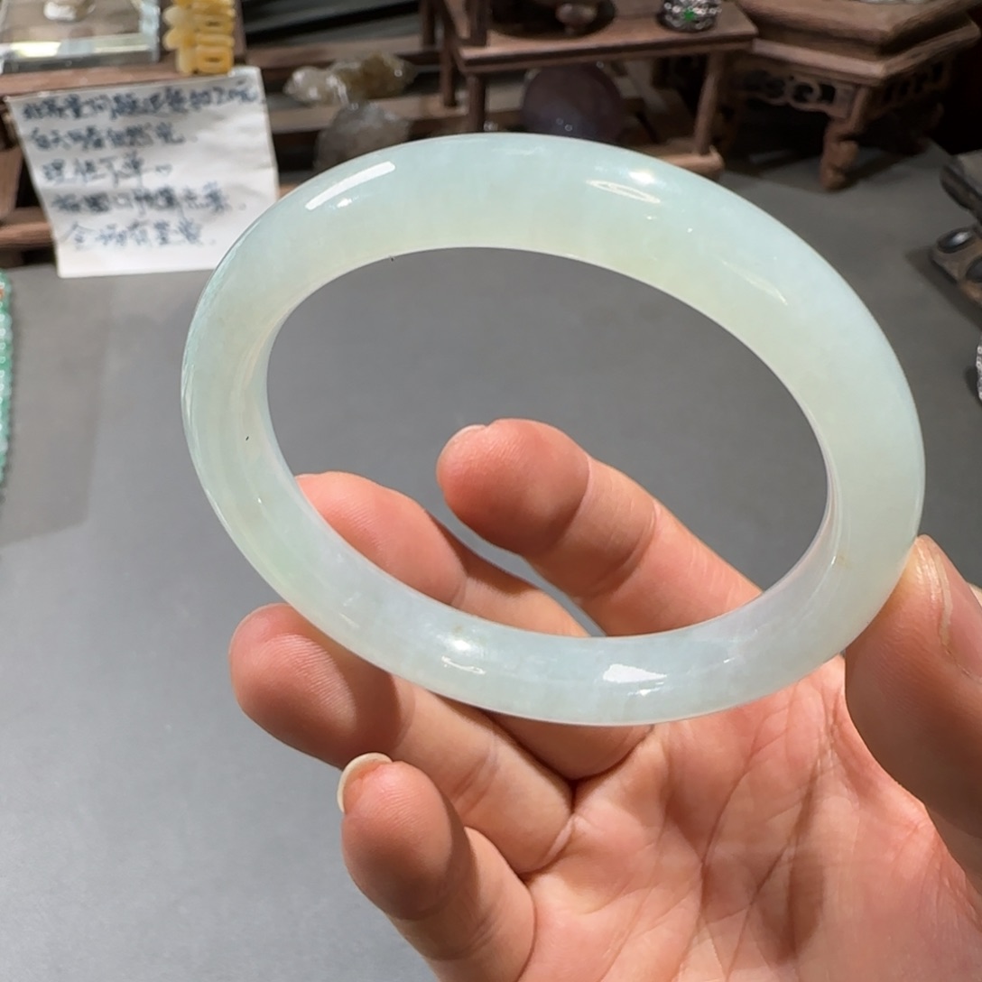 翡翠手镯未镶嵌53.5圈口