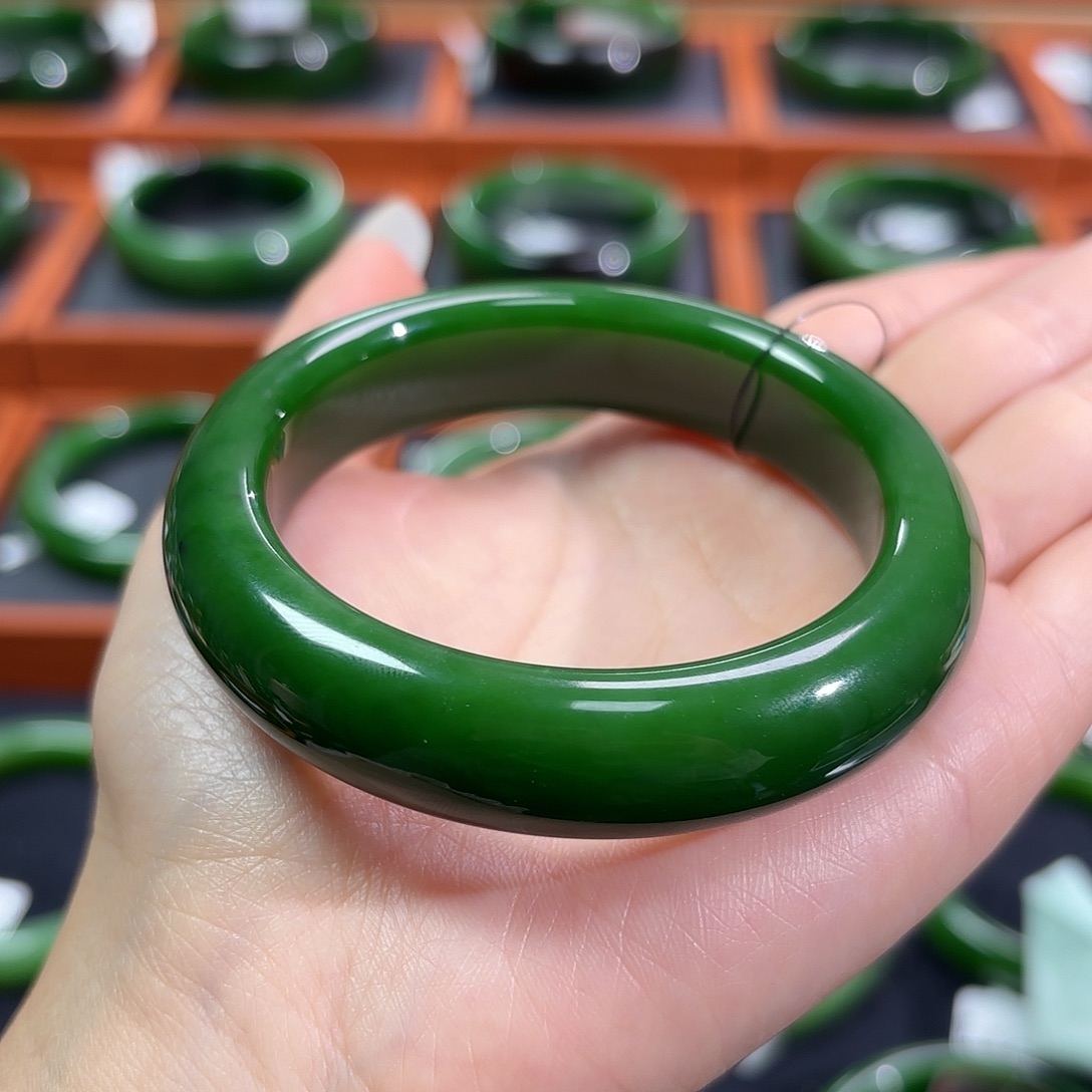 和田玉（碧玉）未镶嵌手镯小宽版/红皮菠菜绿