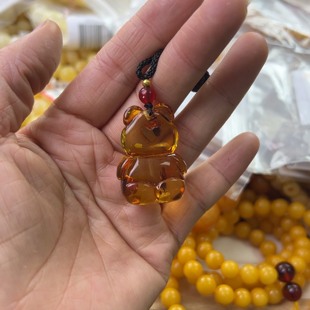 琥珀珠宝奇石未镶嵌