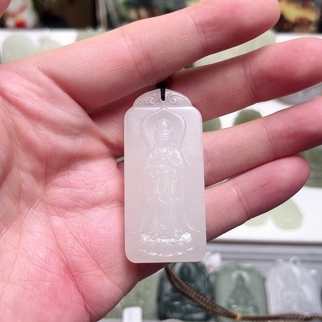 和田玉颈饰未镶嵌卿