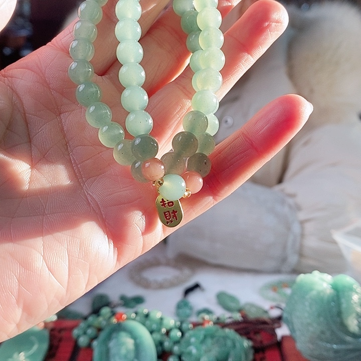 密玉（石英质玉）颈饰未镶嵌