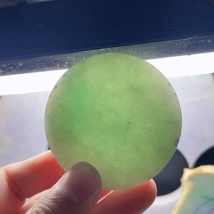 翡翠挂件未镶嵌毛料11