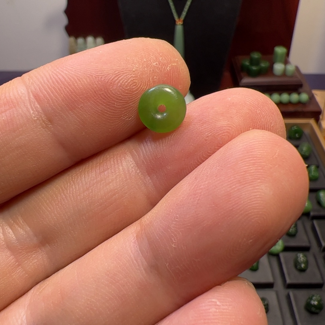 和田玉（碧玉）颈饰未镶嵌