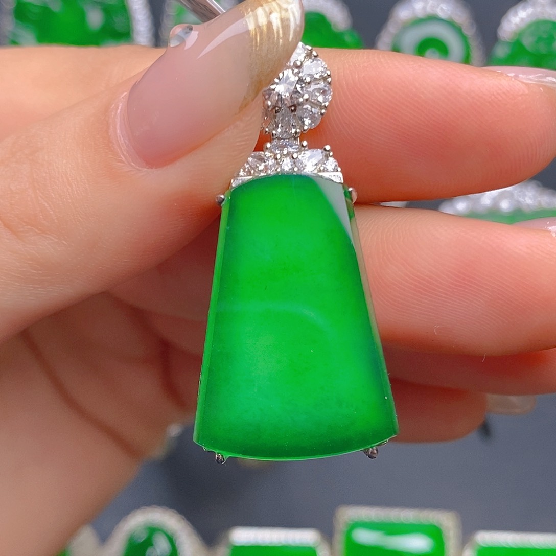 颈饰银S925镶嵌翡翠