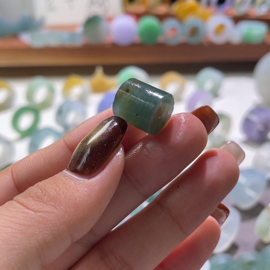 定制翡翠未镶嵌翡翠